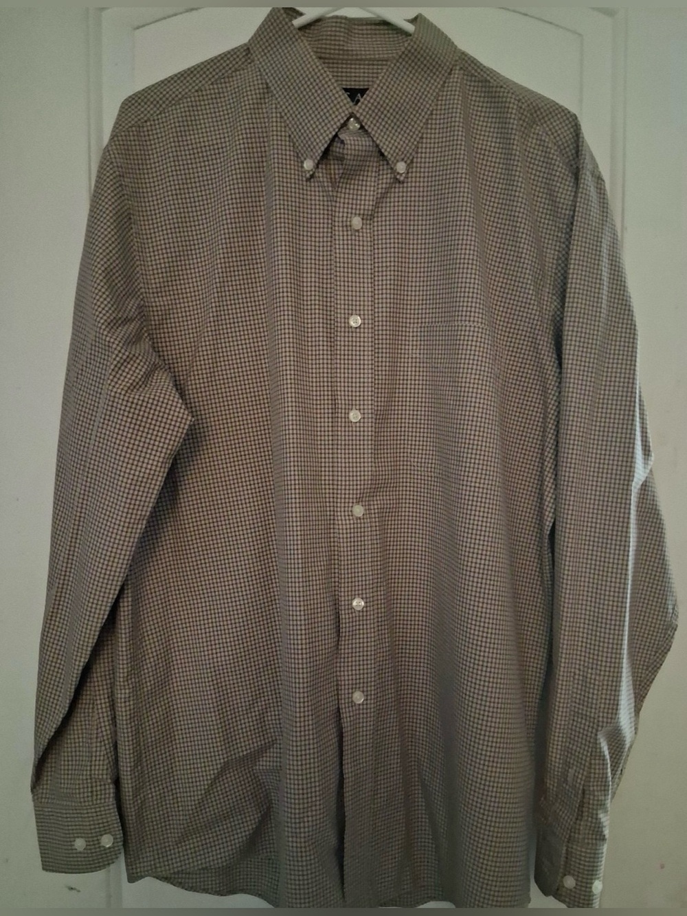 Jos. A. BANK Mens large  travelers collection Button Down Plaid Dress Shirt